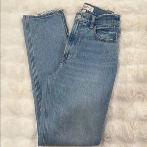 ABERCROMBIE & FITCH ULTRA HIGH RISE JEANS
